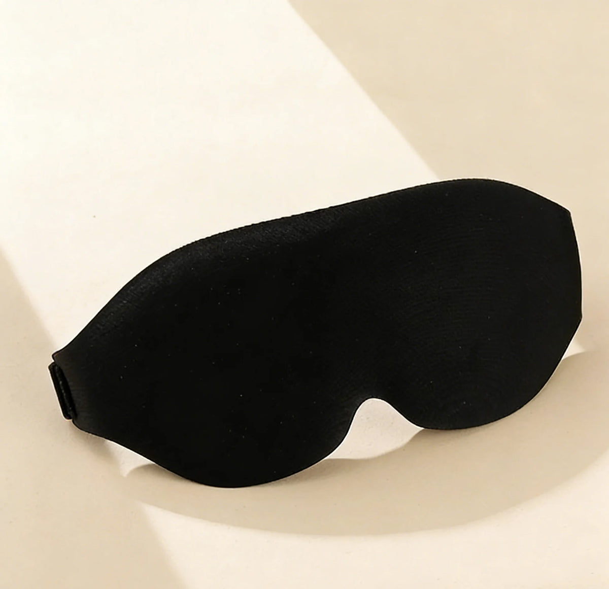 Adjustable 3D Sleep Mask – Breathable & Light-Blocking Design, Allows Airflow, Unisex Fit for Daily Use